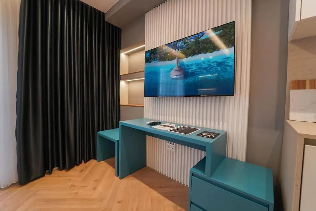 2 Steps From City Center Apt 3 4 Tirana